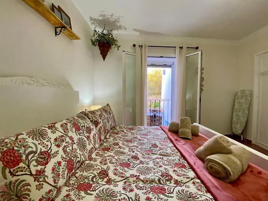 Сasa de vacaciones Casa Almenta - Tu Hogar Para Desconectar En El Pueblo Mas Bonito De Malaga Benalauría